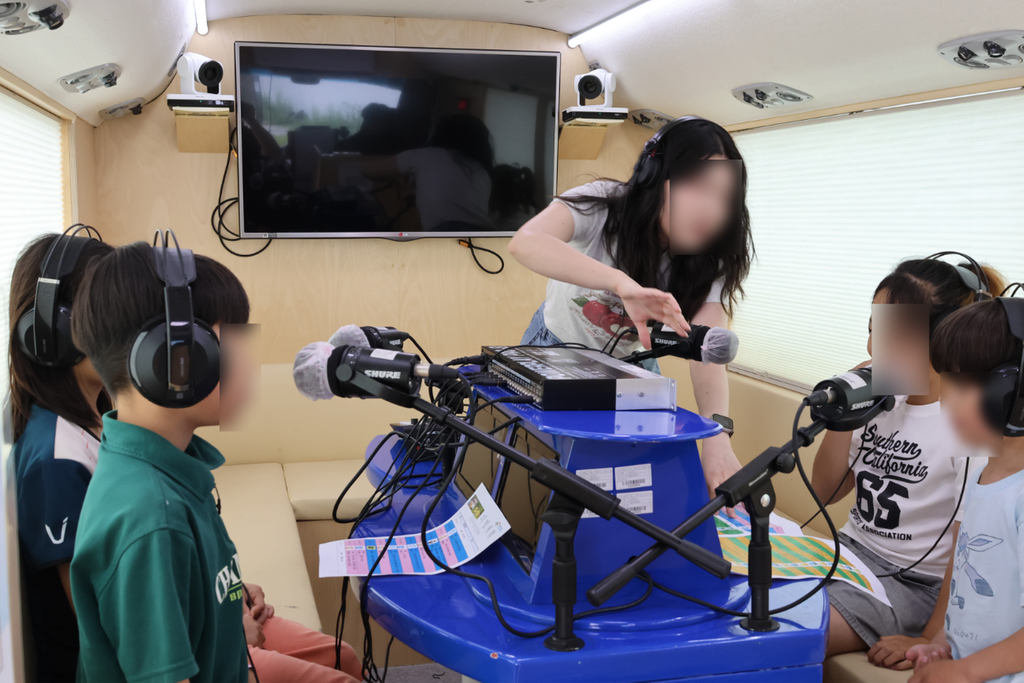 6번째 사진으로 전환